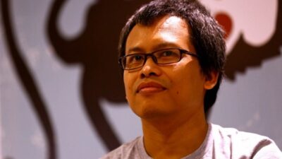 Karya Sastra Eka Kurniawan: Menggali Realisme Magis dan Kritik Sosial dalam Sastra Indonesia